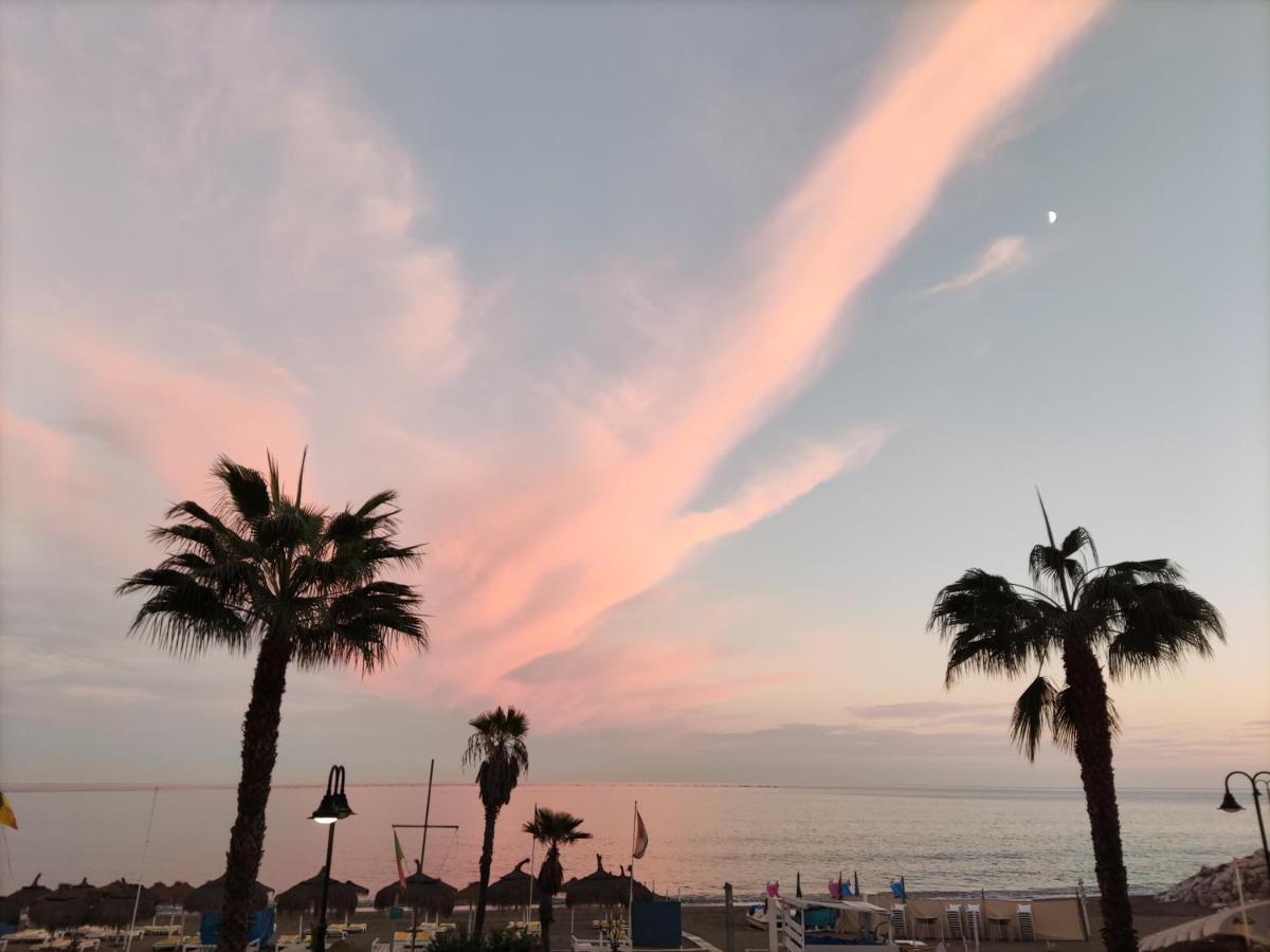 Nuevo Roca Chica, Primera Linea Playa,Torremolinos Esterno foto